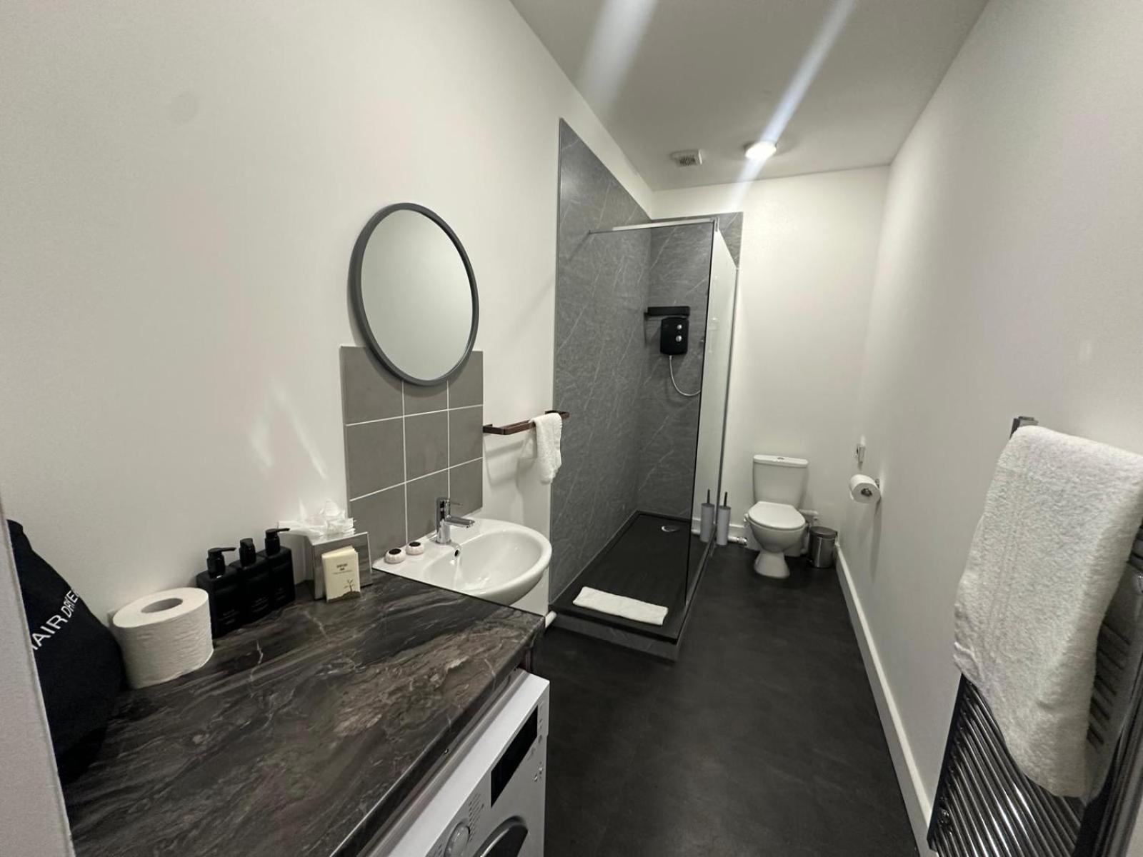 Cozy Flat By Birmingham Canals & City Centre ภายนอก รูปภาพ